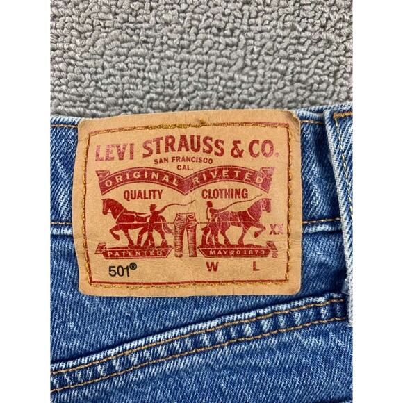 Levis 501 Cutoff Denim Shorts Women W27 Blue Raw Hem Frayed Logo Patch - Picture 3 of 10